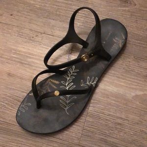 Gisele Bundchen Flats